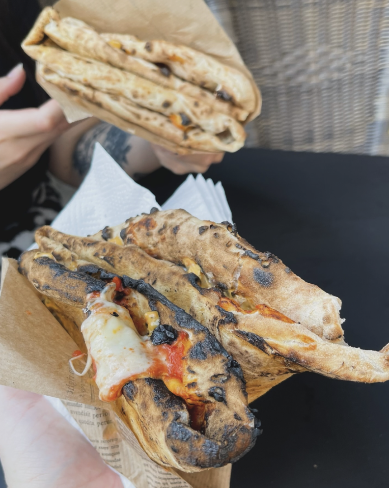 Verschiedene Sorten gefalteter Pizza bei 450 Folded Dortmund