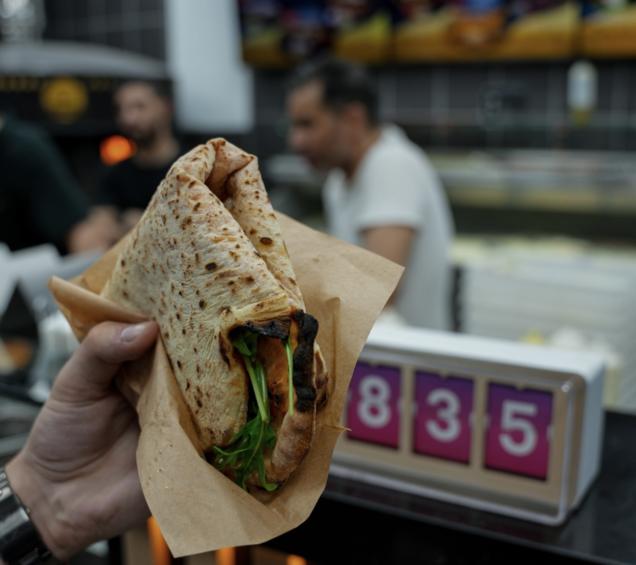 Gefaltete Pizza frisch zubereitet bei 450 Folded Dortmund