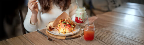 2x Egg Drop Sandwich und 2 Getränke
