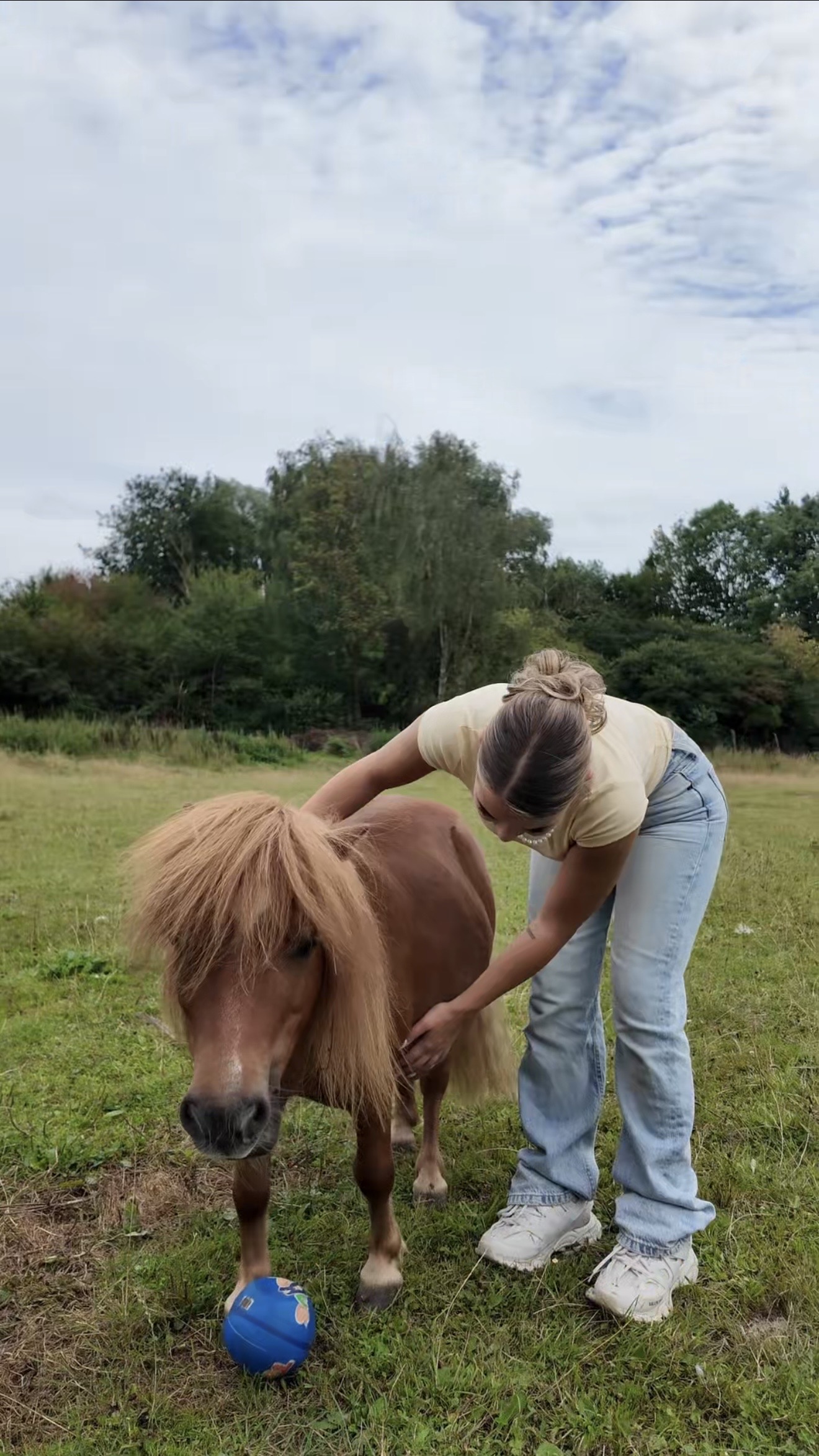 Pony-Erlebnis für bis zu 2 Kinder mit personalisiertem Schlüsselanhänger – Bild 3