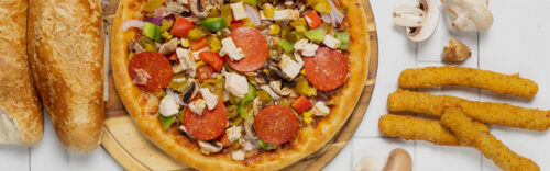 Pizza mit Beilage und Getränk für bis zu 4 Personen