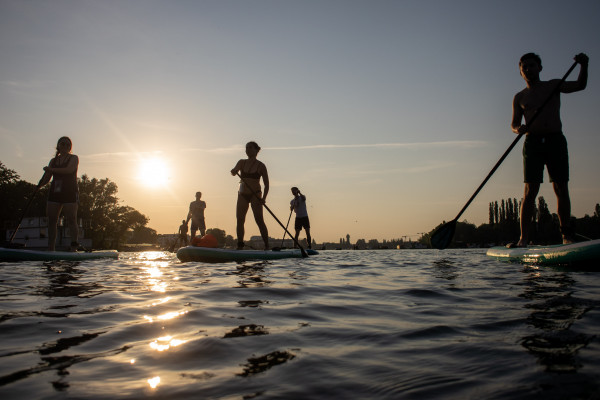 Stand Up Paddling-Verleih für bis zu 6 Personen – Bild 2