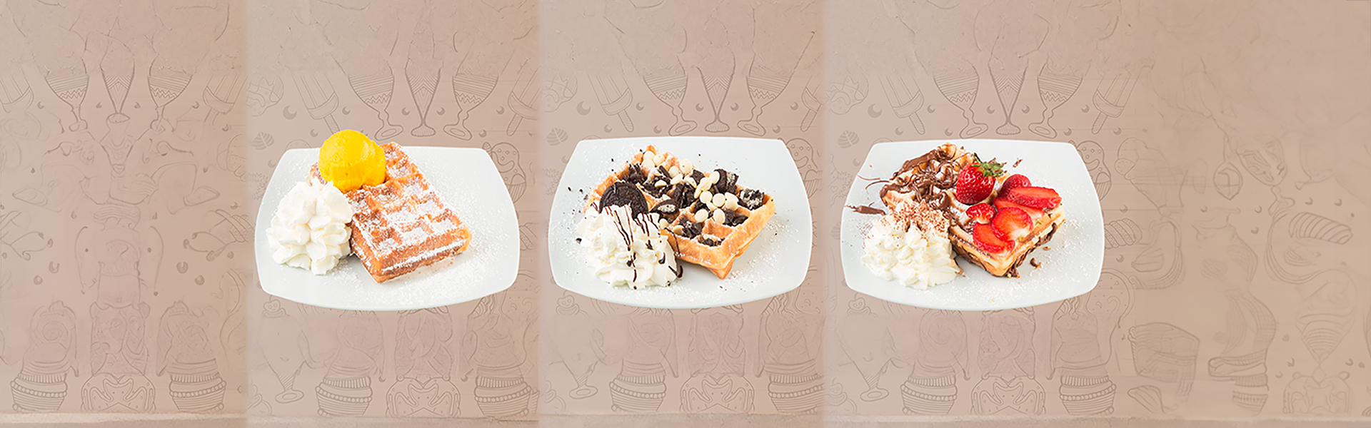Drei verschiedene Waffel-Desserts mit Sahne, Eis und Toppings bei Dulce Chocolate & Ice Cream Frankfurt
