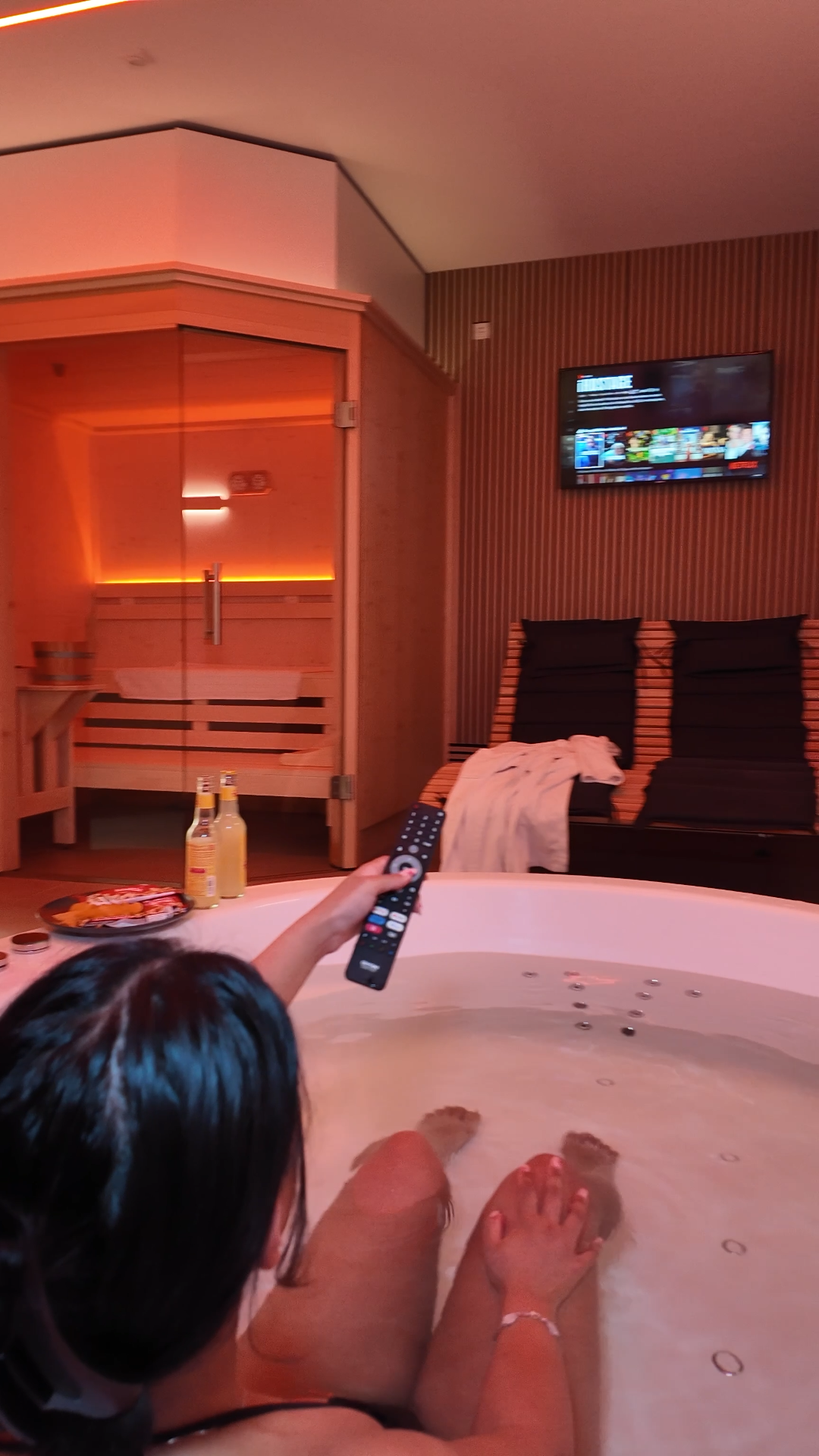 3 Stunden Private Spa mit Snackteller und Softdrinks für 2 Personen – Bild 3