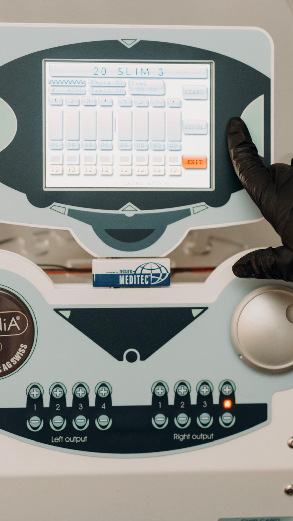 Hightech-Gerät für Divina Bodyforming im Body Sonic Gesundheitsstudio Plettenberg