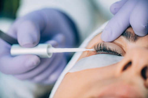 Wimpernlifting, Browlifting oder Wimpernverlängerung
