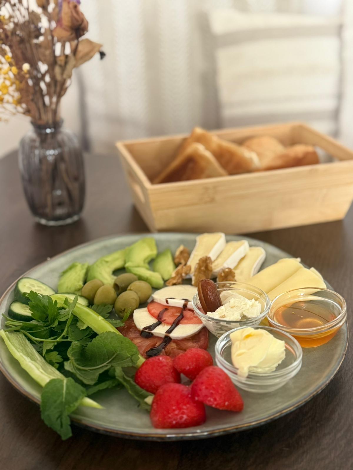 Frühstück mit Heißgetränk oder Matcha für 2 Personen – Bild 3