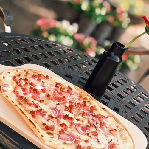 Flammkuchen und Aperol oder Bier