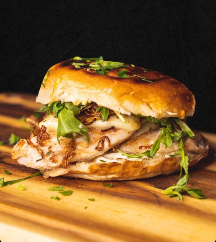 2 Burger mit Beilagen & Dips – Bild 2