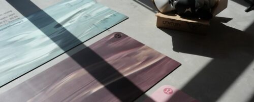 Reformer Pilates oder Kickboxen für Frauen