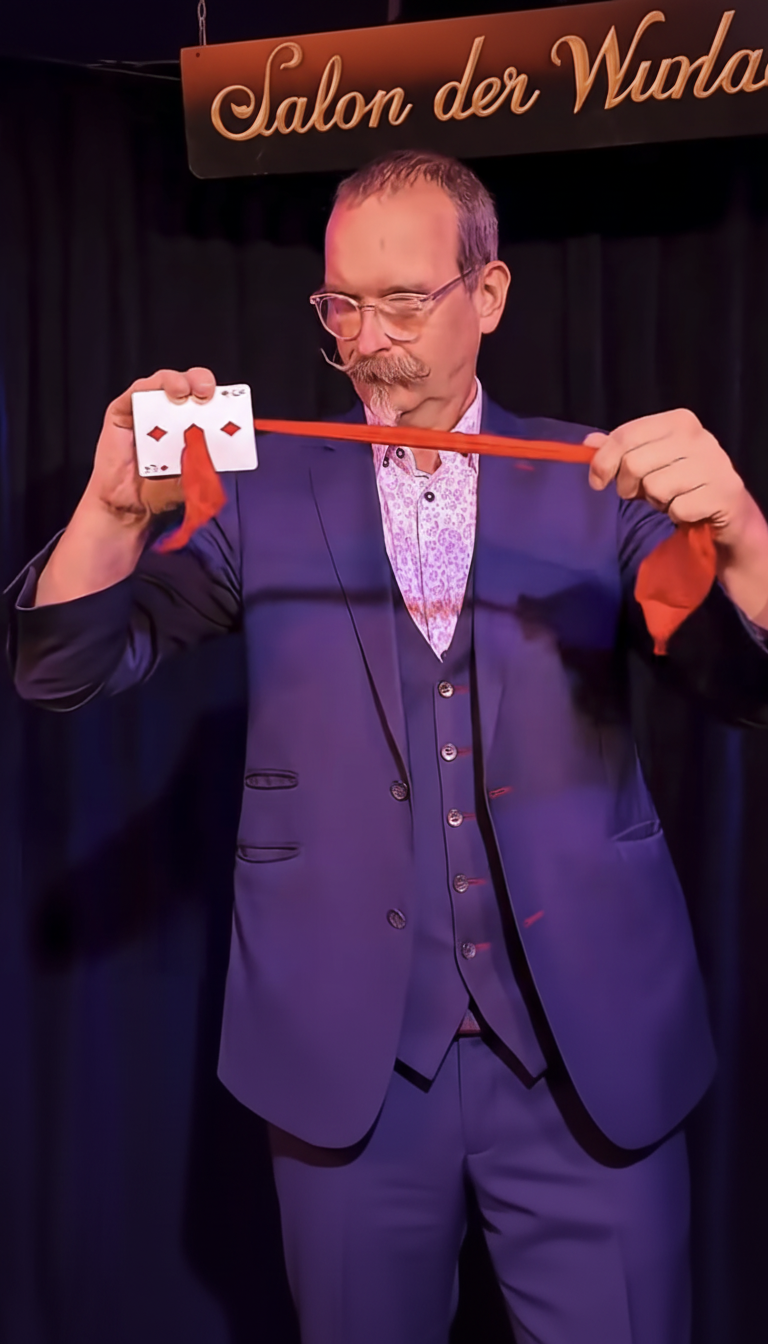 Zaubershow „Salon der Wunder“ für 2 Personen – Bild 3