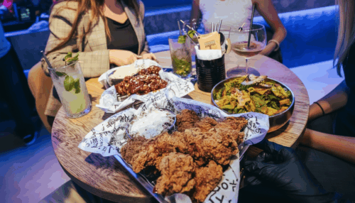 Korean Chicken & Cocktails für 2 Personen