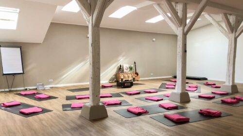 Yoga-Einzelstunde oder 3er Karte