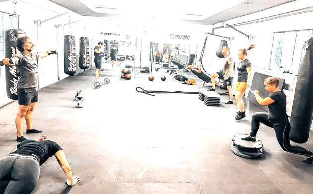 1 Monat  Selbstverteidigungs- & Fitnesskurse – Bild 2