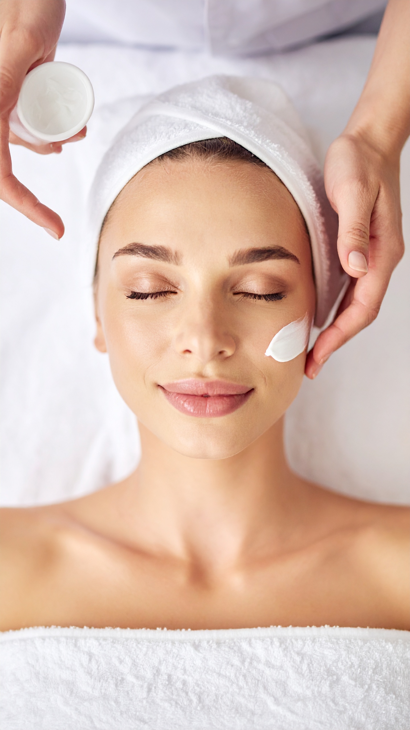 Gesichtsbehandlung nach Wahl – Bild 3