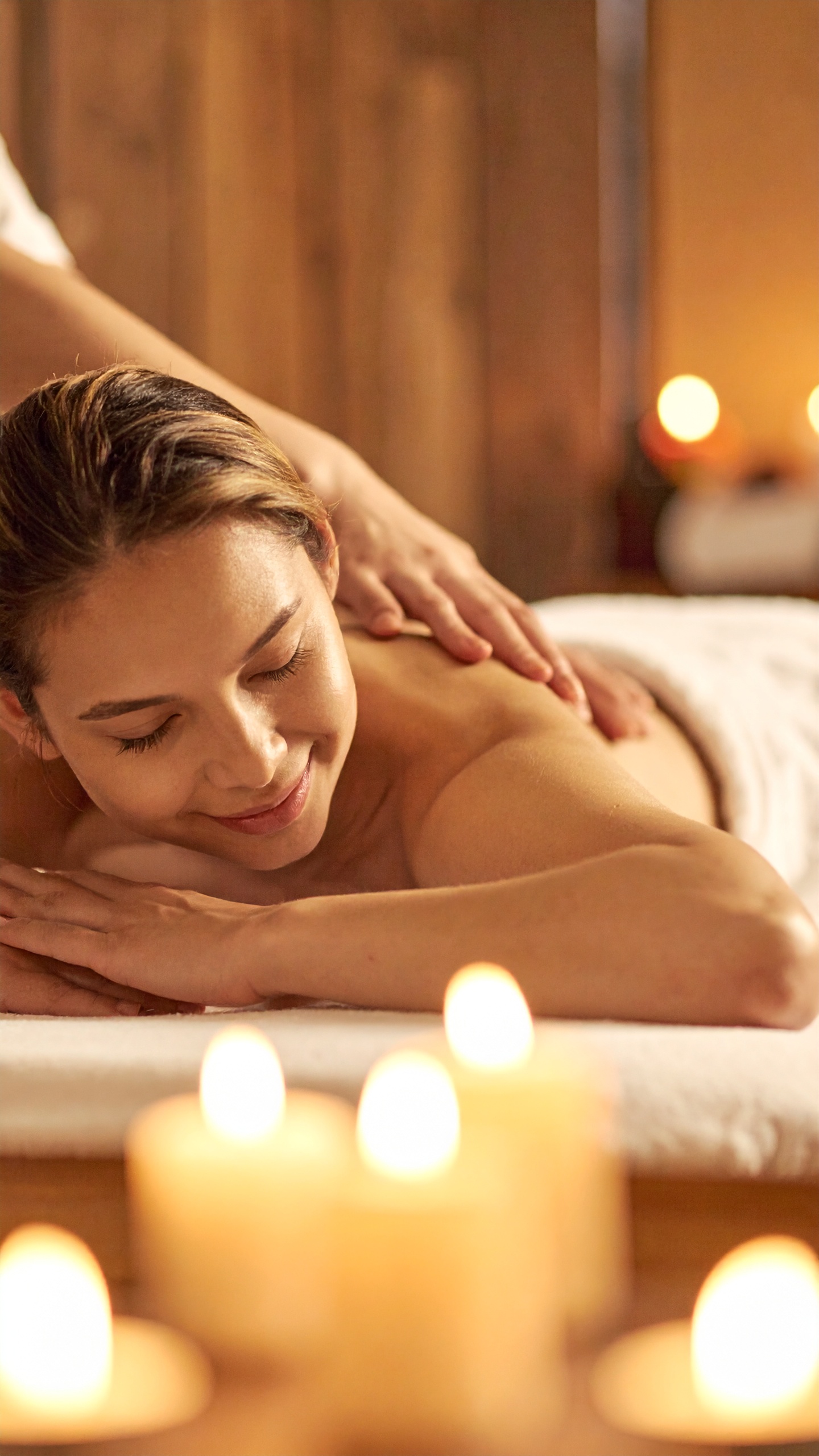 Wellness Massage mit Hand & Fußpflege – Bild 3