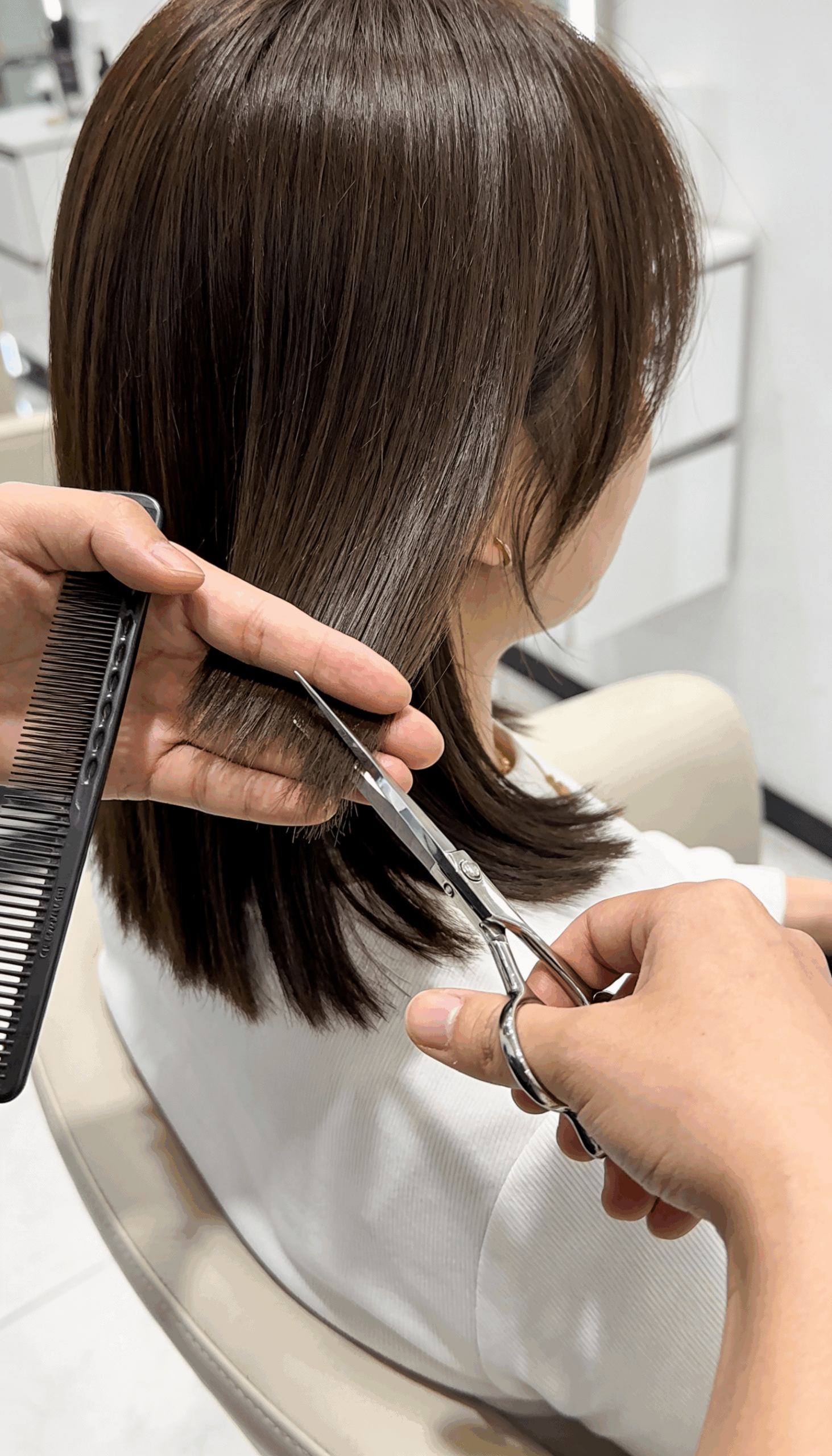 Damenhaarschnitt mit Waschen & Föhnen – Bild 5