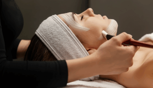 Gesichtsbehandlungen