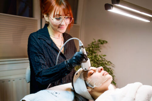 Aquafacial & Microneedling