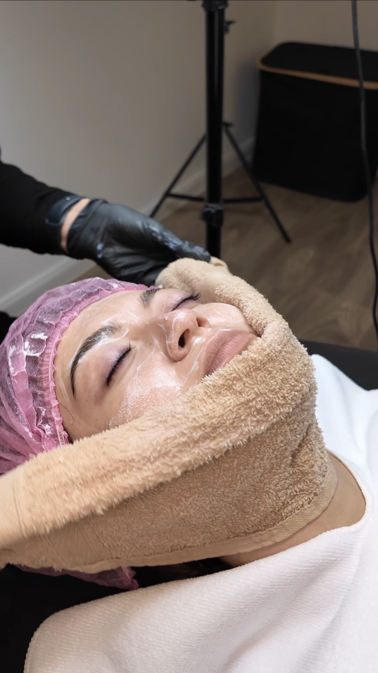 Lymphdrainage, EMS & Aquafacial Behandlung – Bild 5