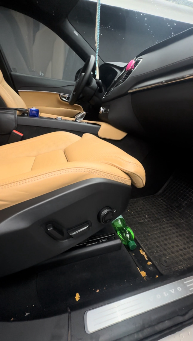 Pkw-Innenraumreinigung – Bild 6