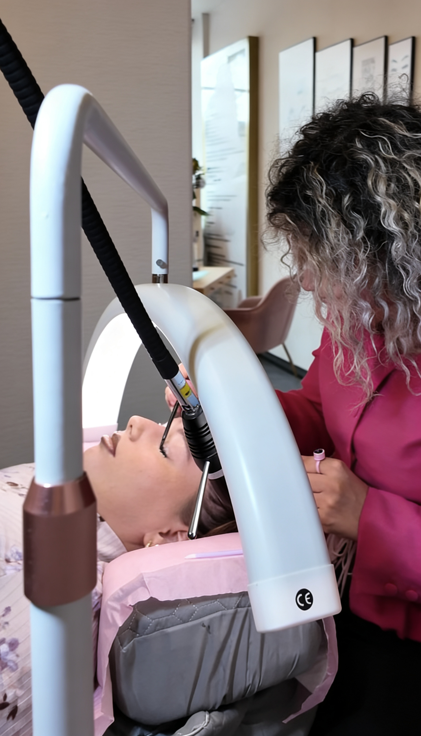 Korean Lash Lifting mit Wimpernfärbung bei LaRoza Beauty Duisburg – professionelle Beauty-Behandlung im Kosmetikstudio