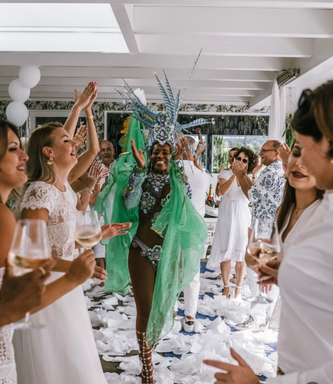 Rosenhof Event Tickets mit Empfangsprosecco für 2 Personen – Bild 3