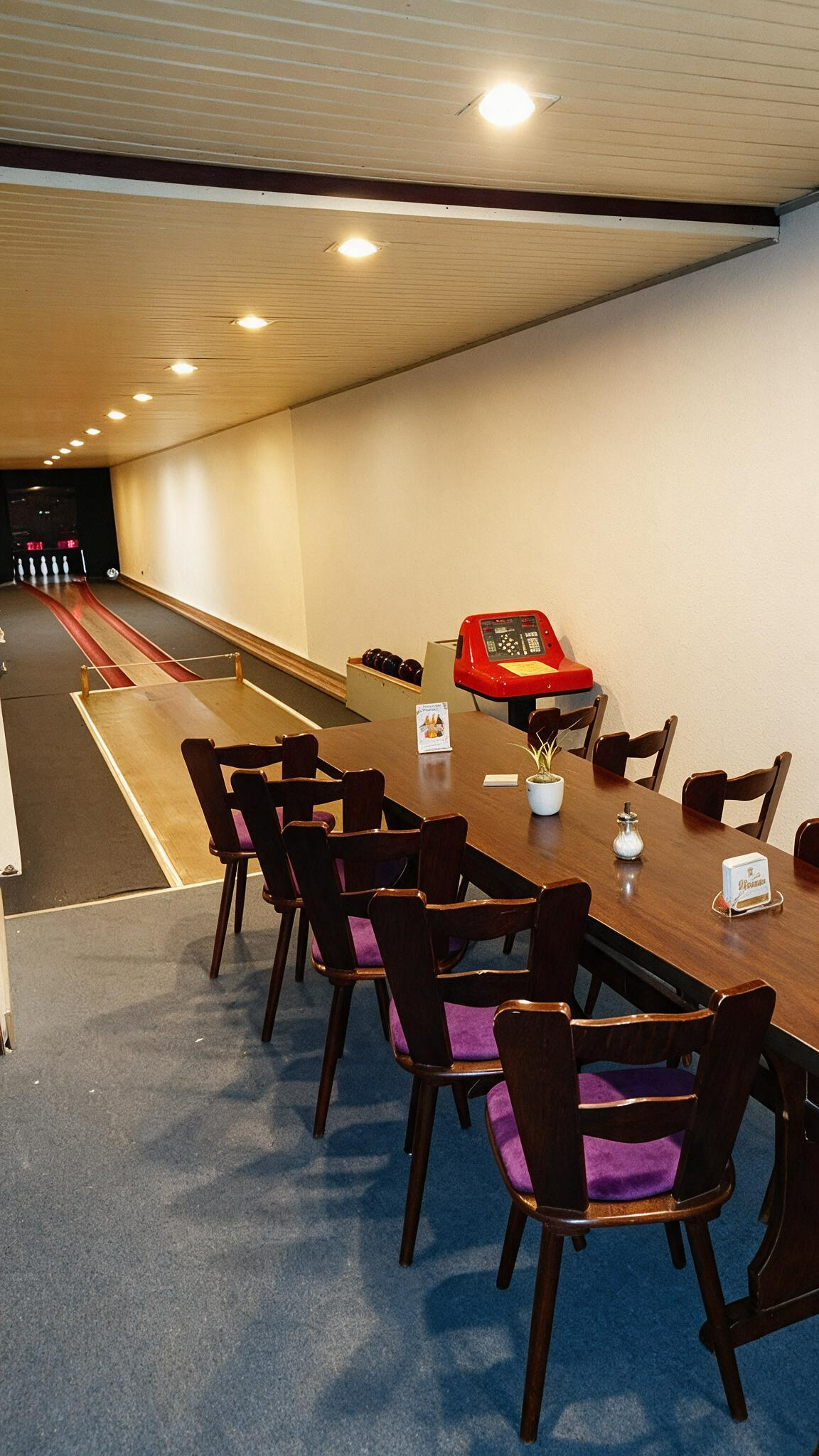 Kegeln oder Indoor-Tennis für bis zu 10 Personen – Bild 4