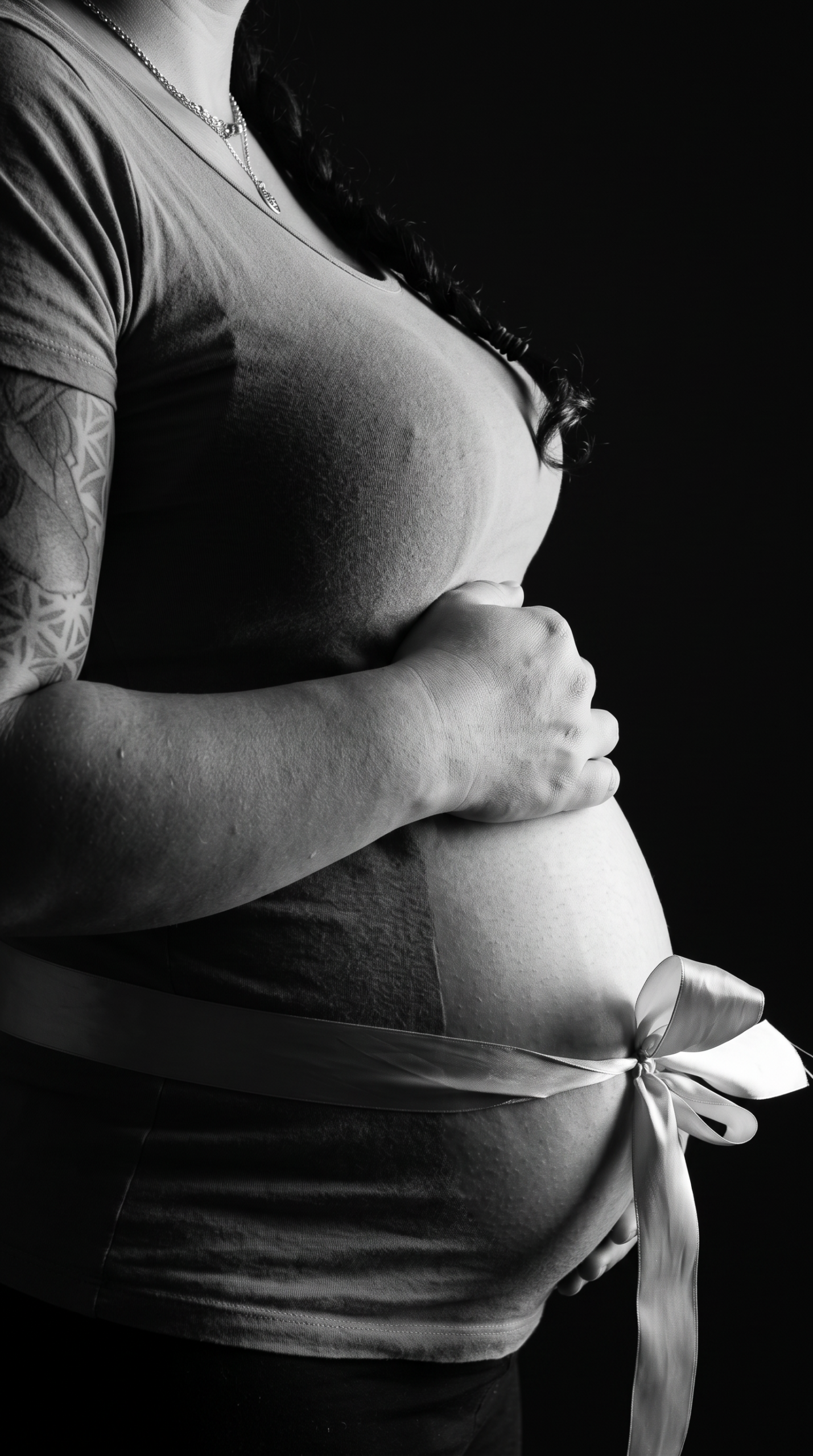 Babybauch Shooting mit Ausdruck – Bild 5