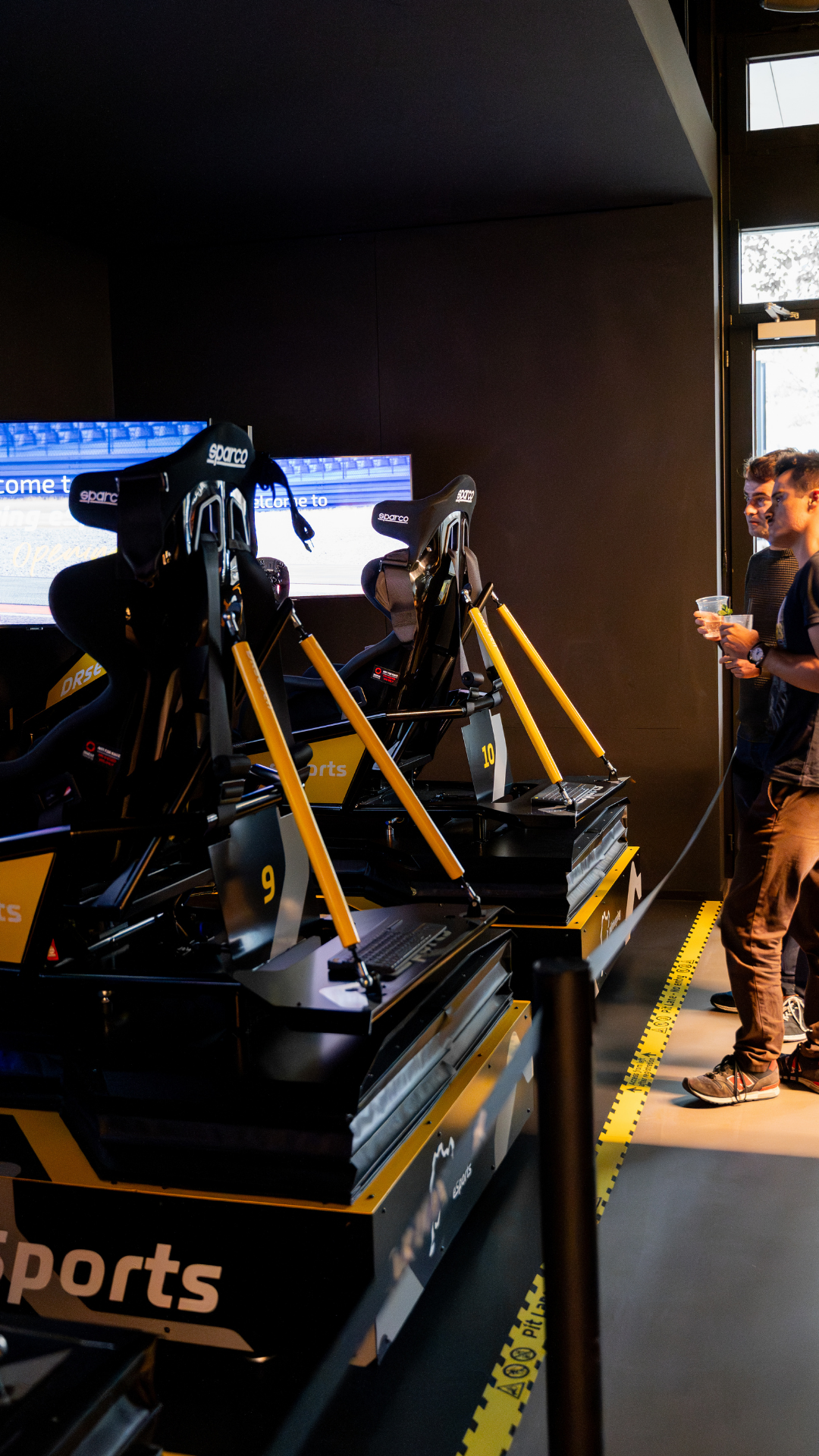 20 Min. Full-Motion Rennsimulator – Bild 6